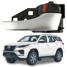 Manija Interior Toyota Fortuner SW4 derecha cromada